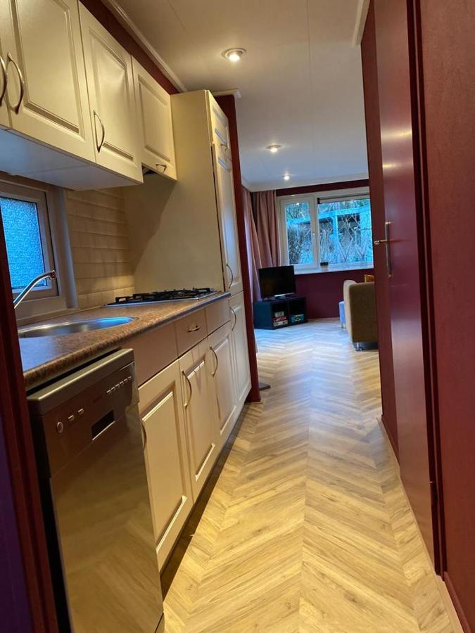 Sfeervolle Chalet Op De Veluwe In Hoenderloo Hotel Zewnętrze zdjęcie